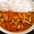 チキンとしめじ、まいたけのカレー ￥750  大盛￥50