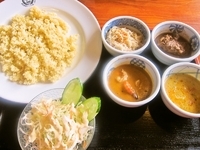 「スリランカサービスセット（チキンカレー、海老カレーなど7点セット」@インド スリランカ レストラン294の写真