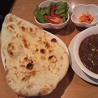 「ドラゴンカレー（激辛・ナン・サラダ付）（1350円）」@本格インド料理 Dragon Curryの写真