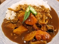 「ムレスナカレーセット（野菜）（サラダ、茶菓、紅茶付き）（1200」@ムレスナティーハウス 京都本店の写真