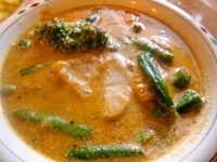 「ホリデーランチ（野菜カレー、スープ、サラダ、ライス、マンゴラッシ」@カレーショップ スリ・ランカの写真