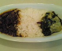 「コンビ（ビーフとほうれん草を選択）1100円」@Cafe de MoMoの写真