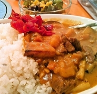 「カムジャタンスープを使ったカレーライス（サラダ付き）大盛無料（8」@韓国料理 申家の写真