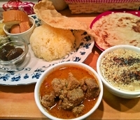 「おすすめランチ（お肉カレー・野菜カレー・ロティ・ターメリックライ」@スリランカ・カリーの店 アンマーカリヤの写真