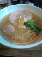 「黄金味玉塩らぁーめん」@ラーメン道 天神の写真