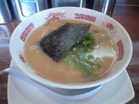 「ラーメン+替え玉（650円+150円）」@博多ラーメン もえぎ野の写真