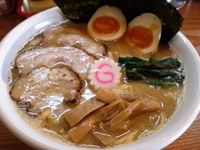 「特製らーめん大盛 980円」@らーめん 月うさぎの写真