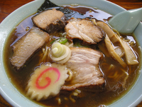 「ラーメン￥550+大盛り￥100」@みどりや食堂の写真