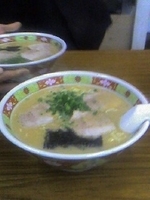 「ラーメン・大盛（700円）」@バスラーメンの写真