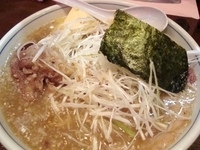 「シオ牛スジラーメン」@がいこつ軒の写真