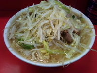 「ラーメン（小）、野菜、にんにく」@ラーメン二郎 三田本店の写真