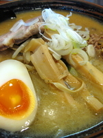 「味噌らぁめん￥800」@爆じゅう餃子 餃点の写真