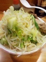 「小ラーメン（ヤサイマシマシ・ニンニク）」@ラーメン二郎 八王子野猿街道店2の写真