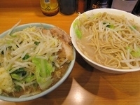「大つけ麺豚入り 1100円（あつもり、やさい、にんにく、しょうが」@ラーメン二郎 八王子野猿街道店2の写真