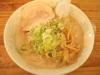 「醤油ラーメン」@こってりらーめん なりたけ 本八幡店の写真