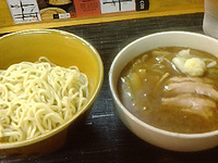 「つけ麺 中盛り+3枚（800円）」@創作らーめん 小川流 二本松店の写真