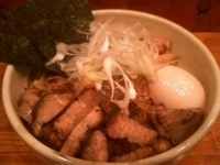 「特製煮干し汁なし （中） 750 円 + 炙りチャーシュー 10」@らーめん 破顔の写真