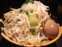 「ラーメン大、味玉、ヤサイマシ」@麺屋武蔵 巌虎の写真