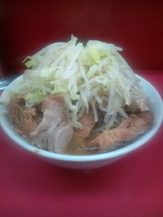 「小豚タブル野菜ニンニク」@ラーメン二郎 小岩店の写真