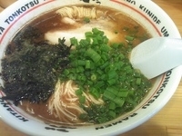 「黒とんこつらーめん720円」@らーめん ぶぅ 横須賀中央店の写真