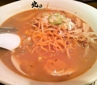 「香り味噌らぁめん+味付け玉子（カレー味）850円+100円」@北の大草原 四谷店の写真