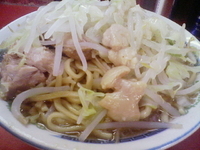 「小ラーメン豚入り（全部）」@ラーメン二郎 目黒店の写真