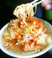 「小ブタ（ニンニクカラシ）」@ラーメン二郎 鶴見店の写真