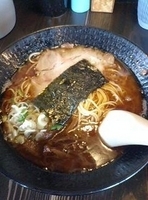 「とんこつお魚ラーメン細麺（680円）」@ラーメン ヨシベー 八千代店の写真