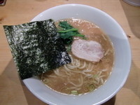 「らーめん（並）」@らーめん五葉の写真