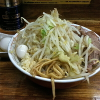 「ミニラーメン（ニンニク少し￥650）特製味付卵（京和風￥100）」@ラーメン二郎 新小金井街道店の写真