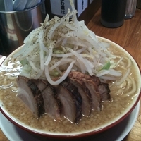 「気合い入りらーめん（R-25）+ 豚増し」@らーめん バリ男 新橋本店の写真