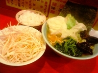 「ネギラーメン+キャベツ+半ライス」@おーくら家 本店の写真