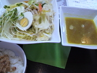 「どすこいつけめん（2玉）+どすこい丼（サービス）」@どすこいらぁめん 東大宮部屋の写真