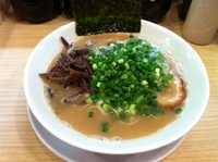 「ラーメン 替玉」@博多長浜らーめん ぼたん 笹塚店の写真