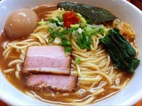 「味玉ラーメン・中盛」@まるとら 本店の写真