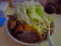 「ラーメン（ヤサイ）+大盛り券」@自家製ラーメン 大者の写真