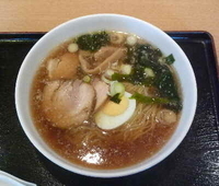 「らーめん(504円)」@ラーメンレストラン ぐるめんの写真
