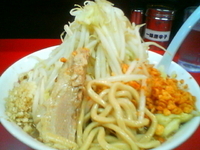 「らーめん（麺少なめ）/ヤサイニンニク辛味（￥680）」@千里眼の写真