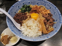 「肉味噌まぜそば 680円（並）」@つけ麺 弐☆゛屋の写真