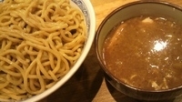 「濃厚つけ麺（特盛）（780円）+チャーシュー2枚（150円）」@めいげんその写真