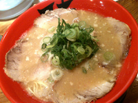 「中華そば（並、麺固め、少しこってり味）680円」@天天有 四条烏丸店の写真