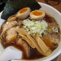 「特製肉そば・大盛り 950円」@まんぞく屋 たけまる 本店の写真