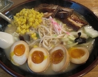 「野菜タンメン大盛り、チャーシュー2枚、味玉、コーン」@小松屋の写真