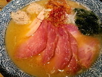 「純鶏白湯 780円+豚チャーシュー（5枚）250円=1030円」@麺屋 一燈の写真