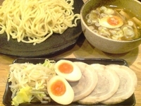 「つけ麺 （大盛450g無料・700円）+特製（300円）」@しょうえいの写真