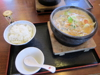 「石焼野菜完熟みそらーめん871円（パド持参で200円引き）+餃子」@石焼らーめん 火山 春日部店の写真