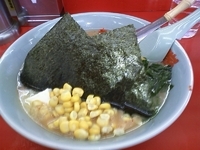 「醤油ピリ辛ネギラーメン690円+バター50円+コーン50円+チャ」@ラーメン山岡家 春日部店の写真