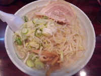 「しょうゆらーめん」@こってりらーめん なりたけ TOKYOの写真