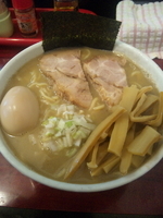 「煮干そば+大盛+ 特製  650+100+150=900円」@麺家 一鶴の写真