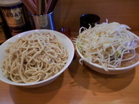 「大つけ麺豚入り、麺増し600」@ラーメン二郎 八王子野猿街道店2の写真